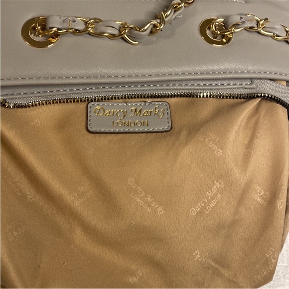 Darcy Marks London Gray Quilted Leather Shoulder Bag EUC - Picture 12 of 13